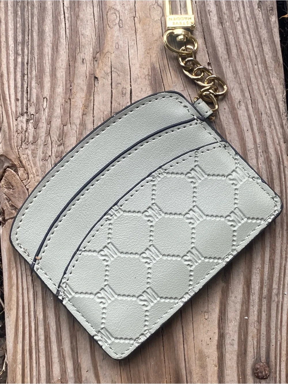 ✨ STEVE MADDEN- Pale Mint Card Wallet Keychain🤩